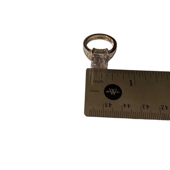 HSN Simulated Diamond Ring/ Engagement/ Sparkles/ Platinum Plated - Picture 5 of 7